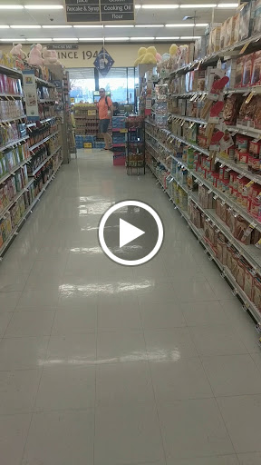 Grocery Store «Safeway», reviews and photos, 2525 SE Tualatin Valley Hwy, Hillsboro, OR 97123, USA