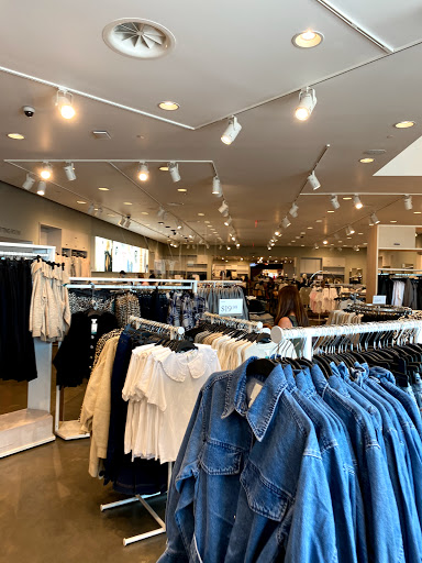 Clothing Store «H&M», reviews and photos, 6187 State St, Salt Lake City, UT 84107, USA