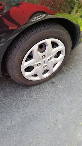 Tire Shop «Discount Tire Store - Renton, WA», reviews and photos, 361 S Grady Way, Renton, WA 98057, USA