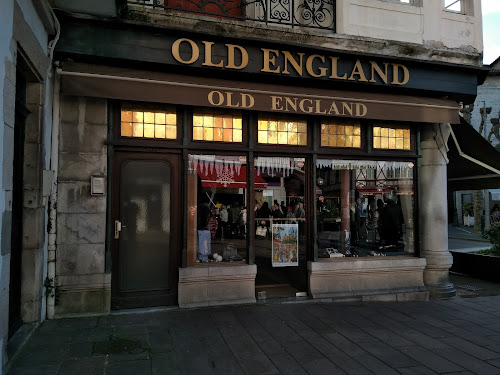 Magasin de vêtements pour hommes Old England Saint-Jean-de-Luz