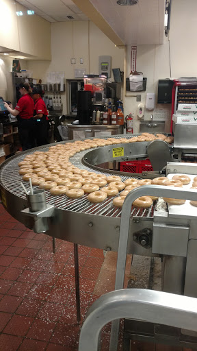 Shopping Mall «Southland Shopping Center», reviews and photos, 6944 W 130th St, Middleburg Heights, OH 44130, USA