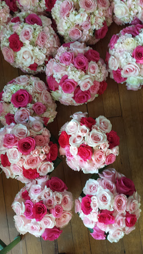 Florist «Paragon Flowers West», reviews and photos, 323 Walnut St, St Charles, IL 60174, USA