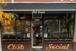 Café Club Social image