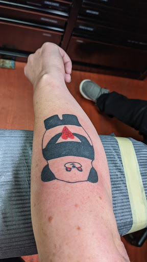 Tattoo Shop «13 Daggers Tattoo Studio», reviews and photos, 2130 Fort Campbell Blvd suite c, Clarksville, TN 37042, USA