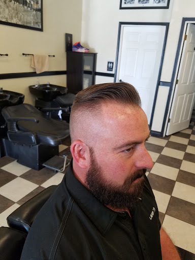 Barber Shop «VIP Barber Shop», reviews and photos, 2824 E Indian School Rd #13, Phoenix, AZ 85016, USA