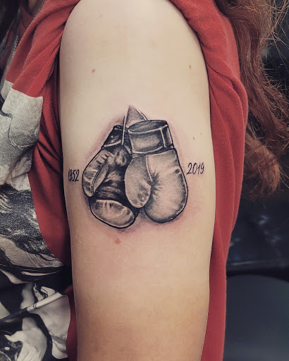 Explore female full sleeve tattoo ideas, creative tattoo ideas in East Windsor, available at AAA Tattoo