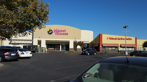 Shopping Mall «Country Club Plaza», reviews and photos, 2310 Watt Ave, Sacramento, CA 95825, USA