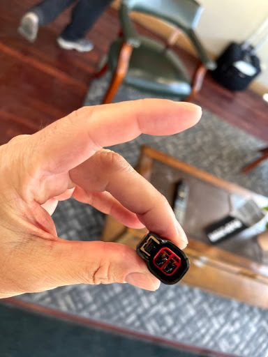 Tire Shop «Tire & Wheel Automotive Service Center Tire Pros», reviews and photos, 6590 Mayfield Rd, Mayfield Heights, OH 44124, USA