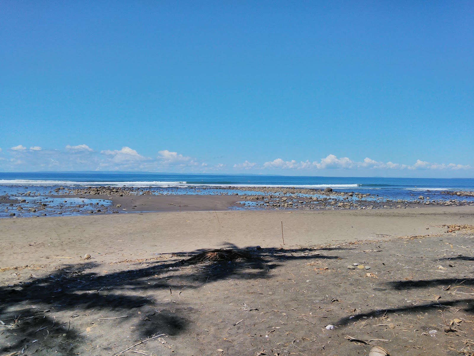 Φωτογραφία του Medewi Beach και η εγκατάσταση