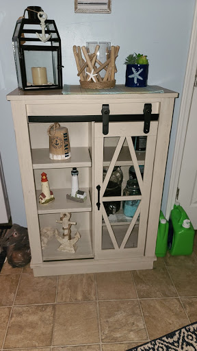 Furniture Store «Evansville Overstock Warehouse Furniture & Mattress», reviews and photos, 201 N Green River Rd, Evansville, IN 47715, USA