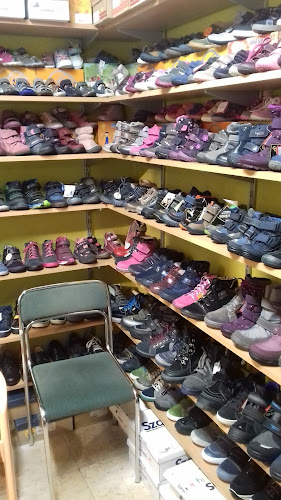 Opinii despre Kipp-Kopp gyermekcipőbolt în Budapest - Cipőbolt