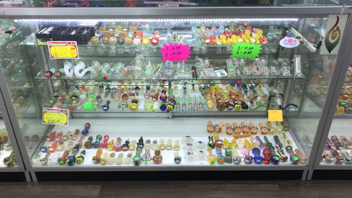 Tobacco Shop «Zerona Smoke Shop», reviews and photos, 1907 W Waltann Ln a, Phoenix, AZ 85023, USA