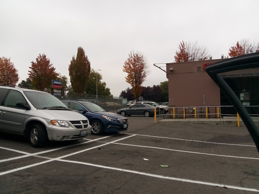 Laundry Service «Renton Laundry», reviews and photos, 257 Rainier Ave N, Renton, WA 98057, USA