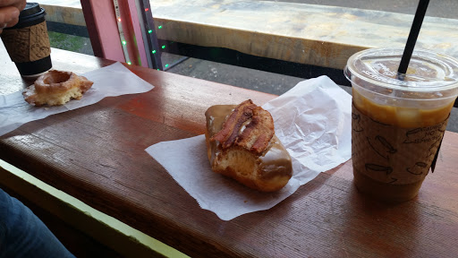 Donut Shop «Voodoo Doughnut», reviews and photos, 22 SW 3rd Ave, Portland, OR 97204, USA