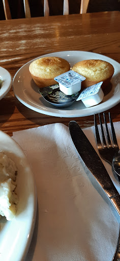 American Restaurant «Cracker Barrel Old Country Store», reviews and photos, 1162 Wayne Ave, Chambersburg, PA 17202, USA