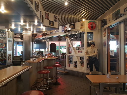 Trucker Restaurant Bar