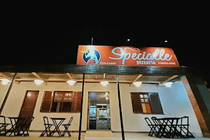 Specialle pizzaria image