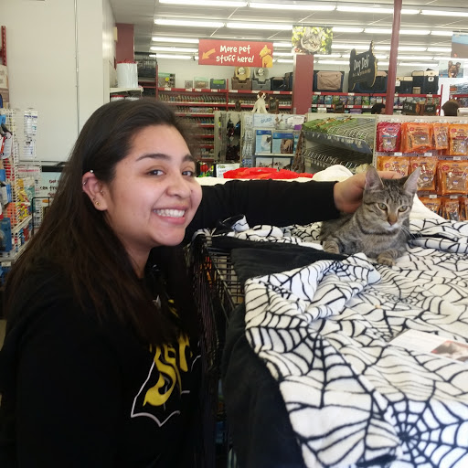Pet Supply Store «Pet Food Express», reviews and photos, 3160 20th Ave, San Francisco, CA 94132, USA