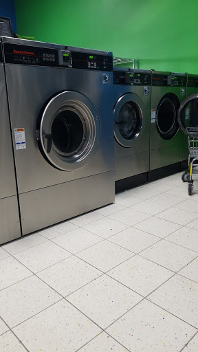 Laundromat «Suds Up Laundromat», reviews and photos, 540 Southbridge St, Worcester, MA 01610, USA