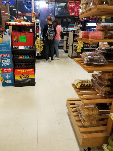 Supermarket «Kings Supermarket & Liquor», reviews and photos, 7562 US-192, Kissimmee, FL 34747, USA