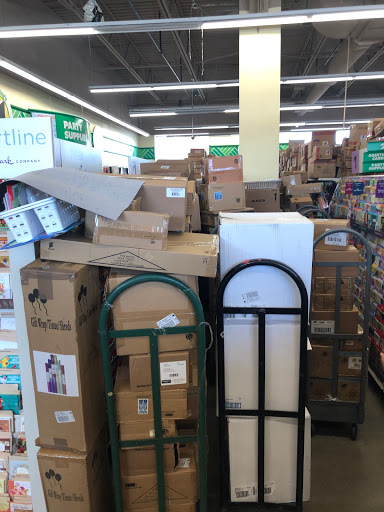 Dollar Store «Dollar Tree», reviews and photos, 806 Pelham Pkwy #4, Pelham, NY 10803, USA