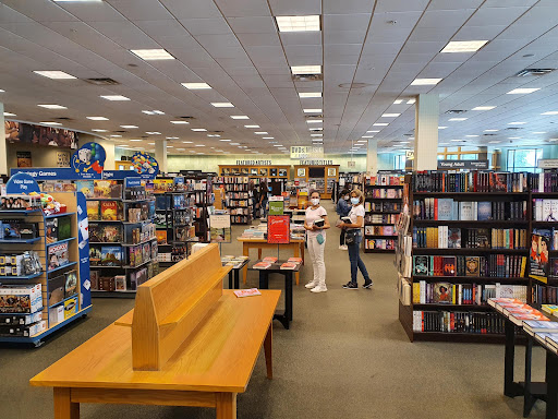 Book Store «Barnes & Noble Booksellers Palms Crossing», reviews and photos, 3300 W Frontage Rd #1100, McAllen, TX 78501, USA