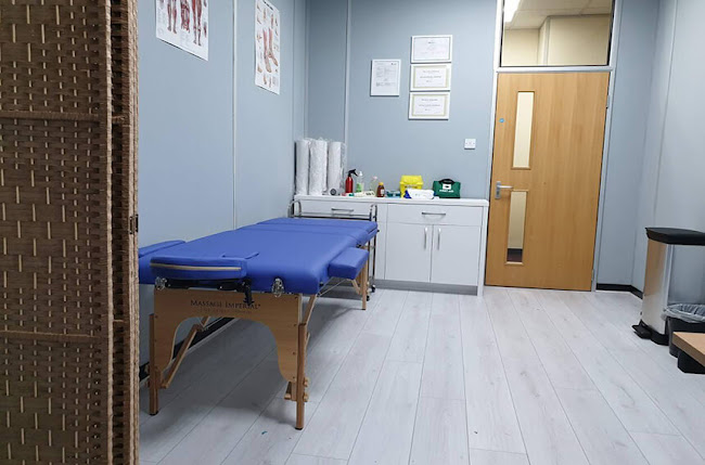 Hijama Birmingham Cupping Clinic - Massage therapist