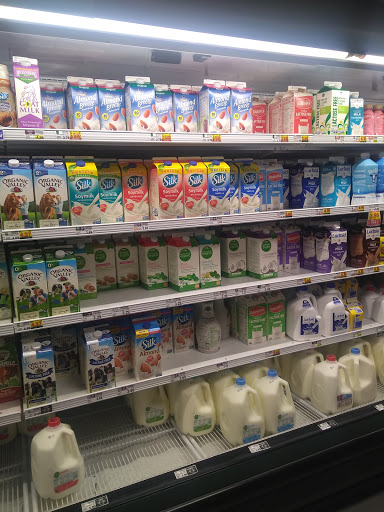 Grocery Store «Quality Food Center», reviews and photos, 1801 N 45th St, Seattle, WA 98103, USA