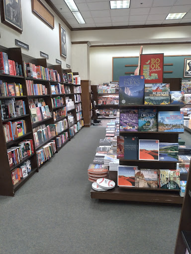 Book Store «Barnes & Noble», reviews and photos, 567 N Stephanie St, Henderson, NV 89014, USA