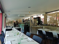 Atmosphère du Restaurant français Restaurant L'Ecluse à Pégomas - n°13