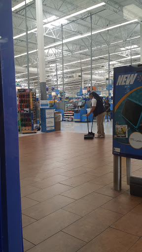 Department Store «Walmart Supercenter», reviews and photos, 3911 Bienville Blvd, Ocean Springs, MS 39564, USA