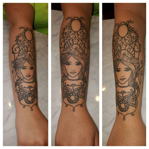 Tattoo Shop «Hollyweird Tattoos», reviews and photos, 569 GA-138, Jonesboro, GA 30236, USA