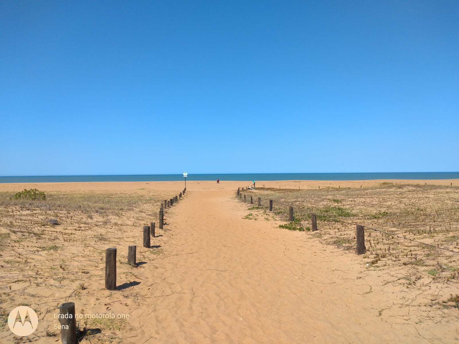 Foto de Praia de Regencia com meios de comunicação nível de limpeza