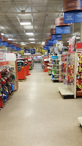 Pet Supply Store «PetSmart», reviews and photos, 9921 Pulaski Hwy, Baltimore, MD 21220, USA