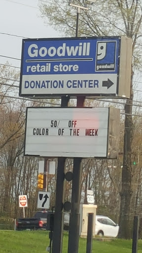 Thrift Store «Goodwill Retail Store & Donation Center», reviews and photos, 2495 Crain Hwy, Waldorf, MD 20601, USA