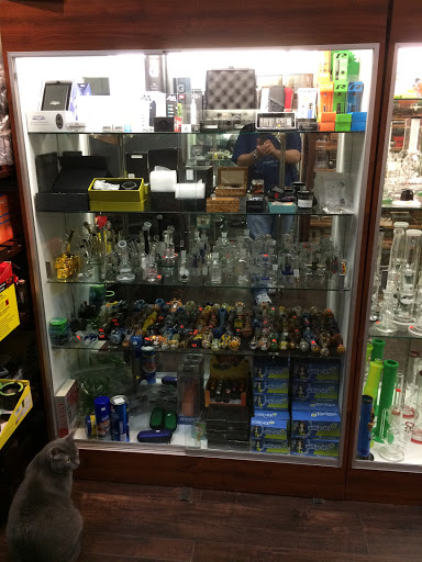 Tobacco Shop «Soho Urban Market And Fine Cigars aka Soho Tobacco», reviews and photos, 500 S Howard Ave suite E, Tampa, FL 33606, USA