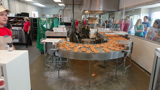 Bakery «Krispy Kreme Doughnuts», reviews and photos, 417 W University Pkwy, Orem, UT 84057, USA