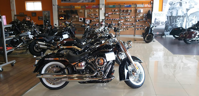 Comentários e avaliações sobre o Harley-Davidson Algarve