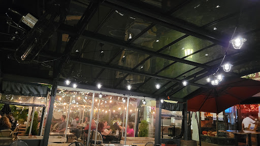 Restaurant «Browndog Treats, Drinks, & Eats», reviews and photos, 120 E Main St, Northville, MI 48167, USA