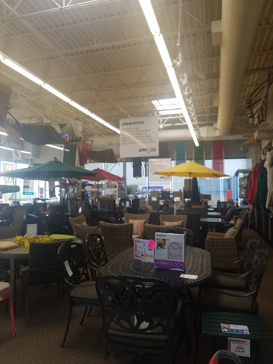 Outdoor Furniture Store «American Sale Outlet Store - Tinley Park», reviews and photos, 8405 185th St, Tinley Park, IL 60487, USA