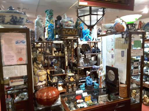 C.Y. TSE Antiques and Collectibles