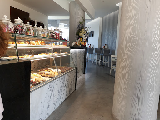 Casa dos Croissants d' Avenida no Lousada, Porto