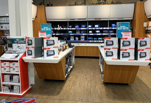 Marine Supply Store «West Marine», reviews and photos, 890 William Hilton Pkwy #108, Hilton Head Island, SC 29928, USA