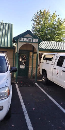 Locksmith «Advantage Locksmith Portland», reviews and photos, 8104 SW Durham Rd, Portland, OR 97224, USA