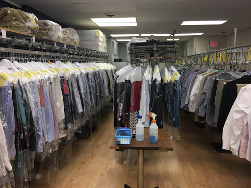 Dry Cleaner «Claychester Cleaners», reviews and photos, 11664 Manchester Rd, Des Peres, MO 63131, USA