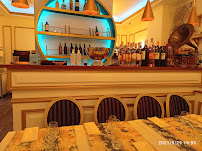 Atmosphère du Restaurant indien GITANJALI HÉRITAGE à Sèvres - n°7