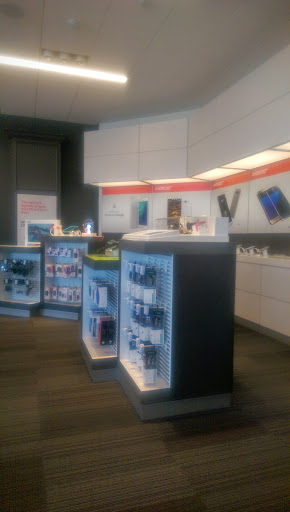 Cell Phone Store «Verizon», reviews and photos, 1441 24th Ave NW, Norman, OK 73069, USA