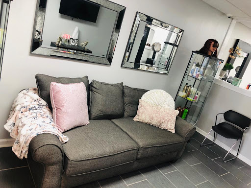 Hair Salon «Jireh Dominican Hair Salon», reviews and photos, 10205 S Dolfield Rd, Owings Mills, MD 21117, USA