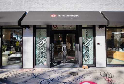 Sportswear Store «lululemon athletica Hyde Park Village», reviews and photos, 727 S Dakota Ave, Tampa, FL 33606, USA