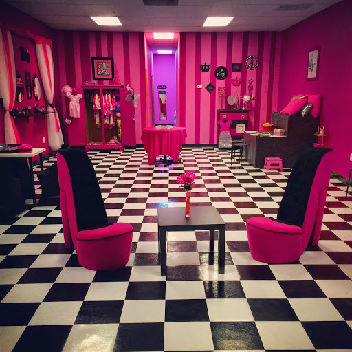 Party Planner «Tickled Pink & Posh Party Boutique», reviews and photos, 9627 Reisterstown Rd, Owings Mills, MD 21117, USA